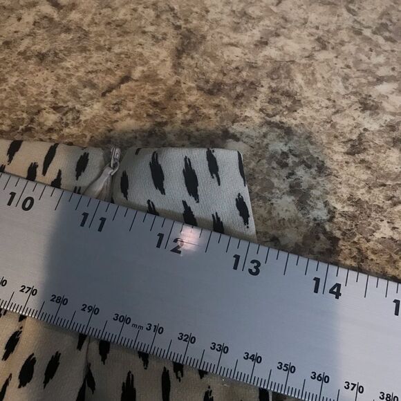 Nasty Gal Size 2 Midi Dress Ruffle Front Abstract - Picture 4 of 10